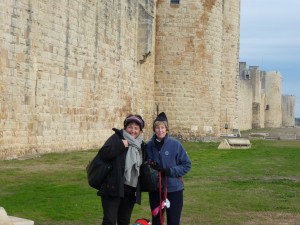 Gudrun and Karen in Aigues-Mortes